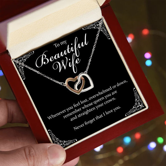 STRAIGHTEN YOUR CROWN WIFE | INTERLOCKING HEARTS NECKLACE